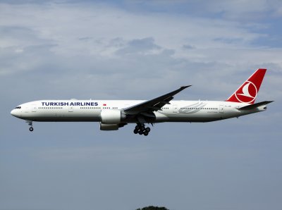 B773   TC-JJM