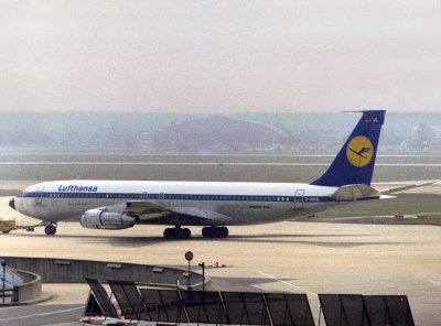 B707-320  D-ABUL