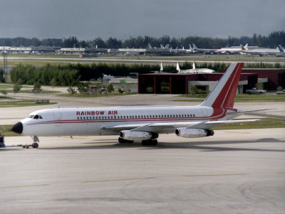 Convair CV-880  N4933D