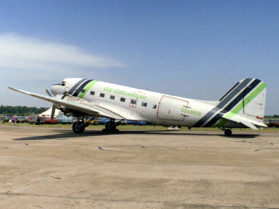 DC-3   G-AMRA