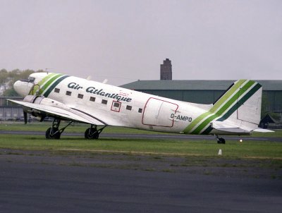DC-3  G-AMPO