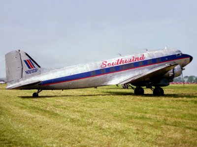DC-3  N890P