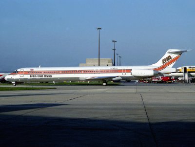 MD-83  G-BNSC