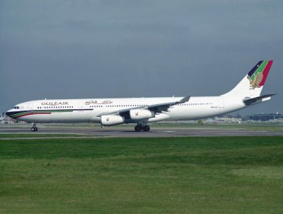 A340-300  A40-LB