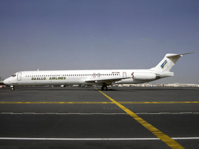 MD-83  UR-CAN