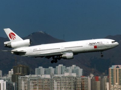 DC-10-40  JA-8531