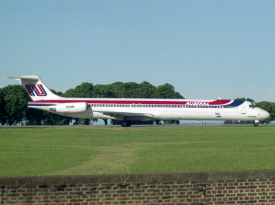 MD81  LV-WGM  