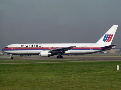 B767-300  N651UA  