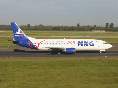 Boeing 737-400 TC-MNI