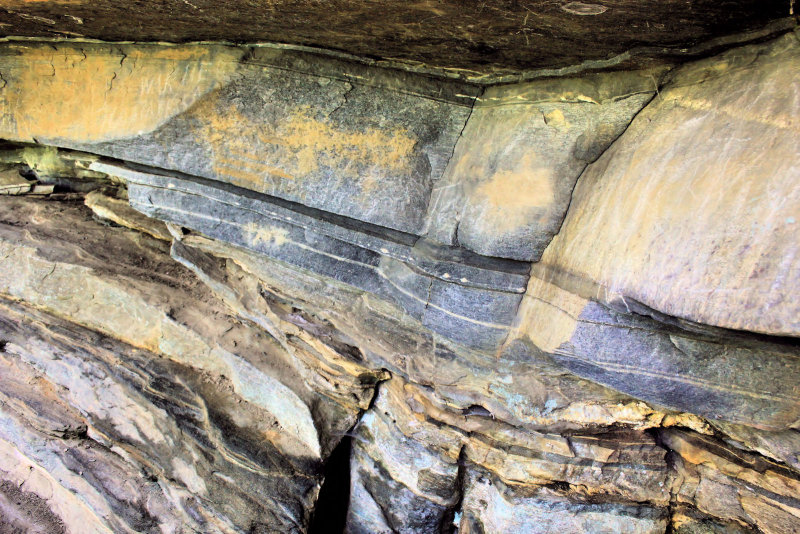 Rock layers, The Trail going higher up the Mountain now