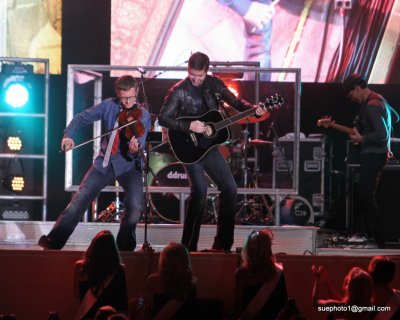 joshturner201210.jpg