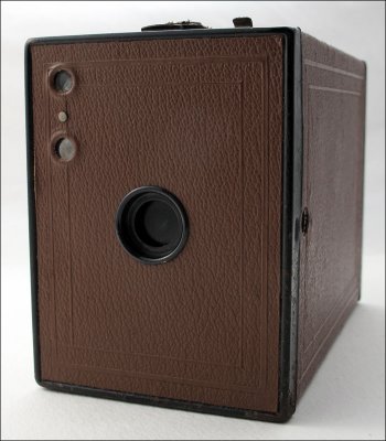 08 Kodak No.2 Box Brownie.jpg