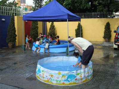 11_8_06m.jpg