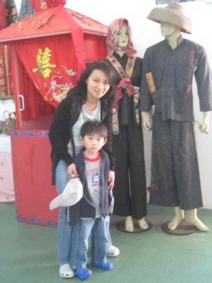 12_1_08_09.jpg