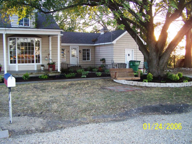 New Front Landscaping 003.JPG
