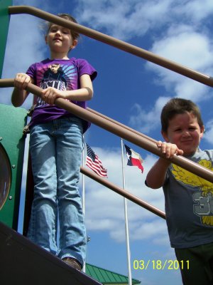 Grandkids-Family Picnic-Mar 2011 015.JPG