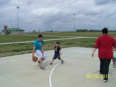 Grandkids-Family Picnic-Mar 2011 097.JPG