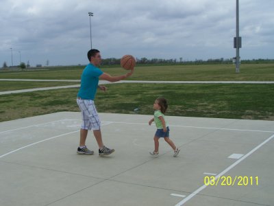 Grandkids-Family Picnic-Mar 2011 103.JPG