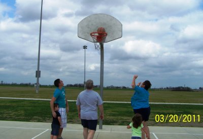 Grandkids-Family Picnic-Mar 2011 115.JPG
