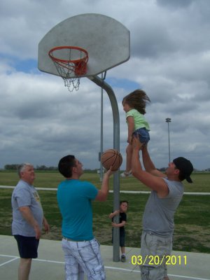 Grandkids-Family Picnic-Mar 2011 121.JPG