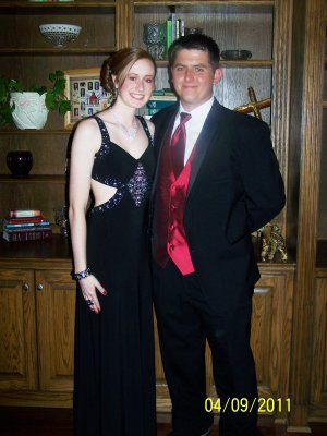 CL and Prom 028.JPG