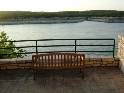 Park benches such as this abounded throughout the property, just asking you to sit, relax and enjoy the day/scenery!