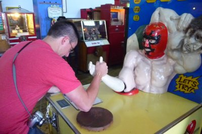 May 21, 2011. Chris arm-wrestles with ..... Musee Mecanique, Fisherman's Wharf, San Francisco.JPG
