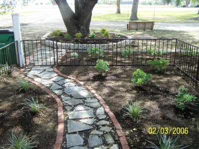 New Front Landscaping 013.JPG