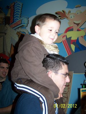Xmas 2011 & Loreli's Bday 034.JPG