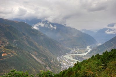 Foggy Daduhe 霧鎖河谷