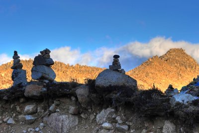 Marnyi Stones 海子山埡口