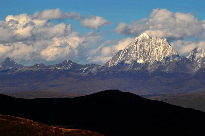 Sacred Mount Yala 神山