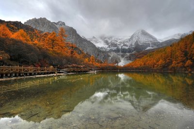 Reflection of Xiannaiyi (Chenrezig) 珍珠海