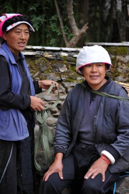 Ladies in Danba 丹巴婦人