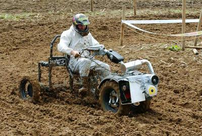 Einachserrennen / Single-axle tractors race 2006 in Neuheim (Schweiz)