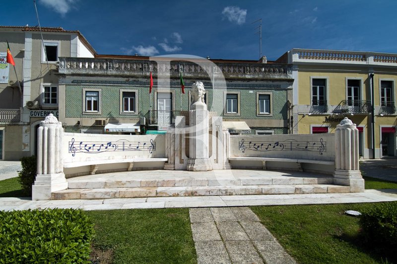 Monumento a Luisa Todi