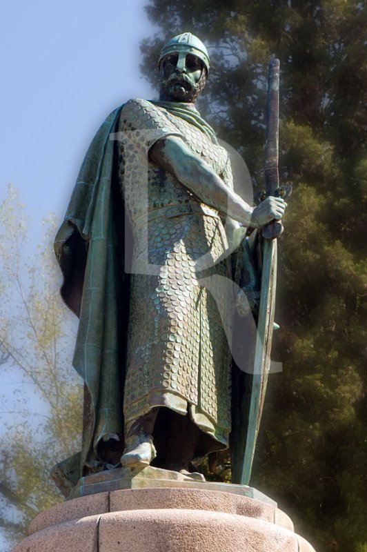 Rei D. Afonso Henriques (Guimares, Viseu ou Coimbra, 1108 ou 1109 - Coimbra, 1185)