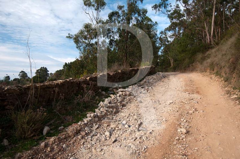 Troo do Caminho Real da Pederneira, situado junto  Ponte das Barcas (SIM)