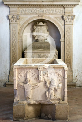Túmulo de Leonor Afonso, Filha de D. Afonso III