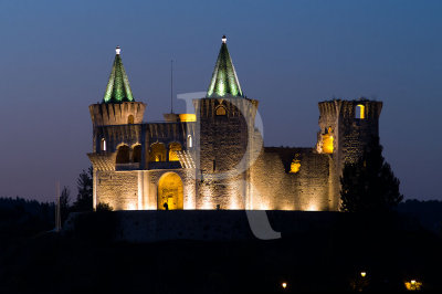 O Castelo de Porto de Ms  Noite