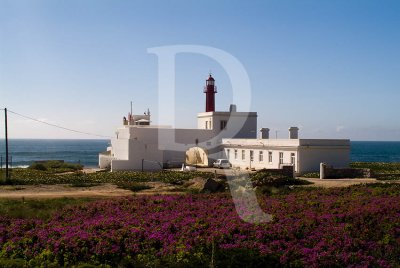 Forte de So Braz e Farol do Cabo Raso