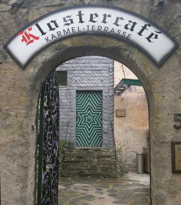 Klosterterrassen i Beilstein.jpg