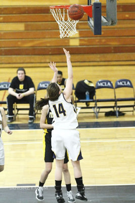 4107wbasketball2-22-11_pbase.jpg