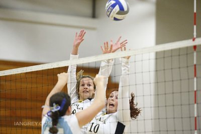 _IGP5495Vball_9-15-11_pbase.jpg