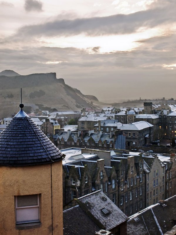  Edinburgh Winter Morning