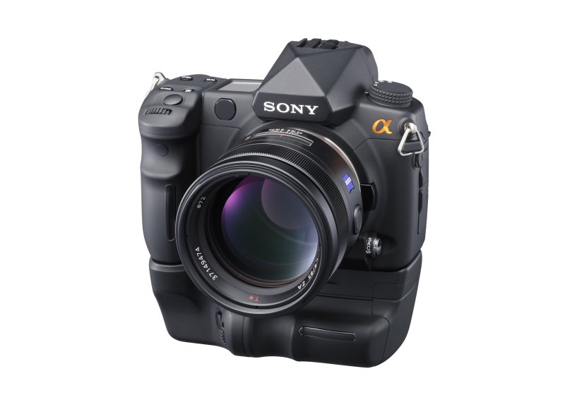 A900_HR_ProSho_Sony.jpg