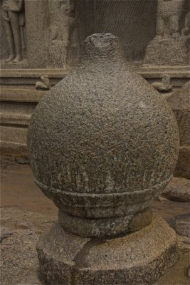 Mahabalipuram Rathas - 08.jpg