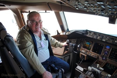 January 2011 - Don Boyd in the cockpit of American Airlines B777-223ER N777AN