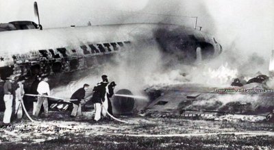 1959 - Eastern Air Lines Lockheed L-1049G Constellation N6240G crash landing at Miami International Airport after airborne fire