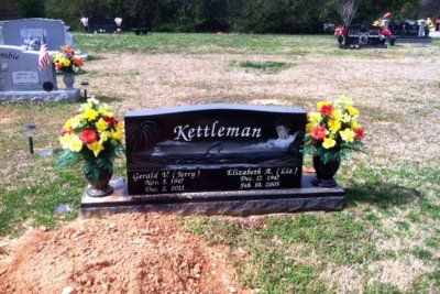 2012 - the Kettleman's grave site monument in Tallapoosa, Georgia